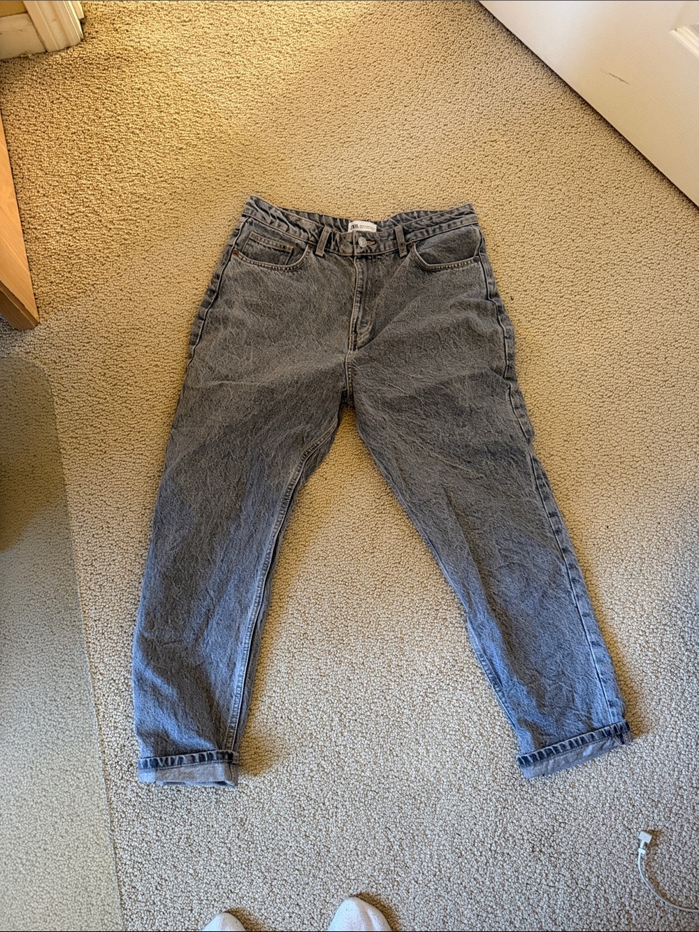 Zara Women's Boyfriend Jeans in Washed Gray